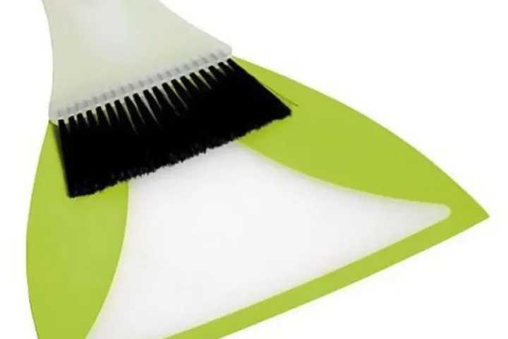 Bo Camp veger en blik